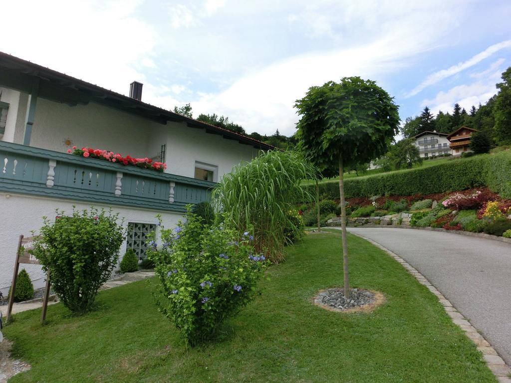 Modern Apartment In Bavaria With Private Terrace Hauzenberg Habitación foto